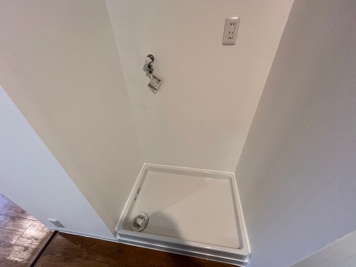 物件内観写真19　(洗濯機置場)