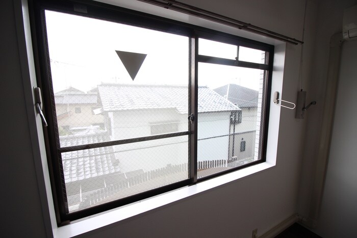 物件内観写真20　(室内からの展望)