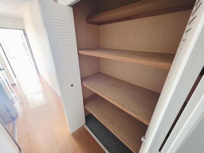 物件内観写真14　(収納)
