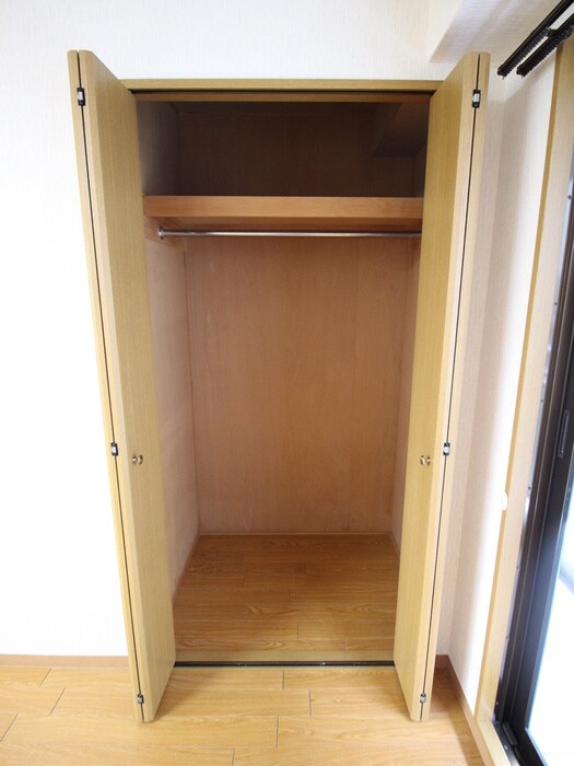 物件内観写真12　(収納)