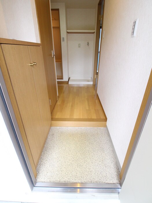 物件内観写真21　(玄関)