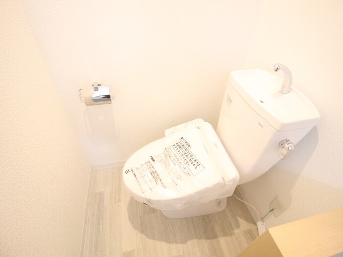 物件内観写真11　(トイレ)