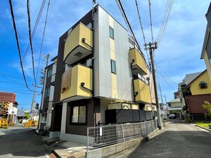 モンドリアン外観写真