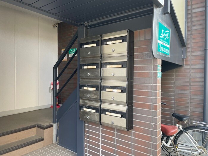 物件外観写真4　(建物設備)