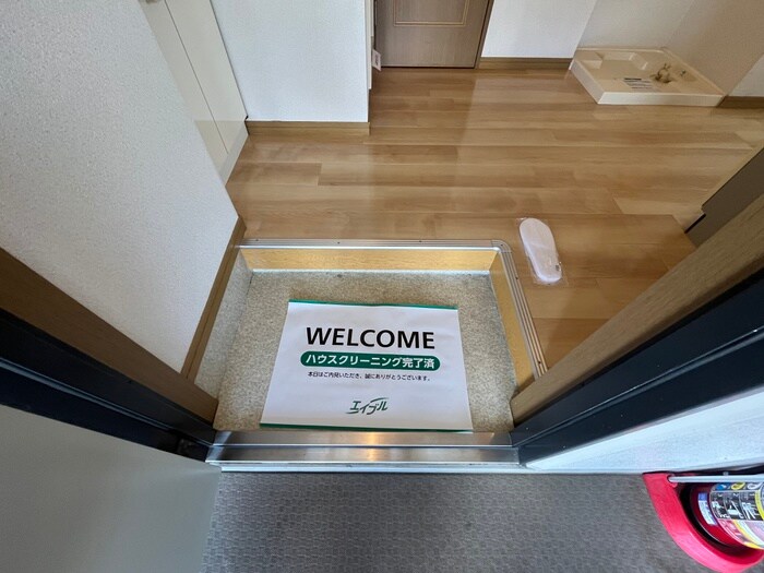 物件内観写真15　(玄関)