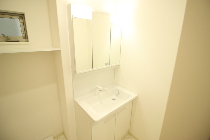 物件内観写真12　(洗面)