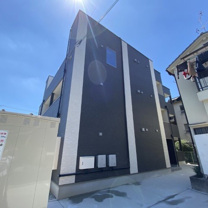 物件外観写真1　(外観写真)