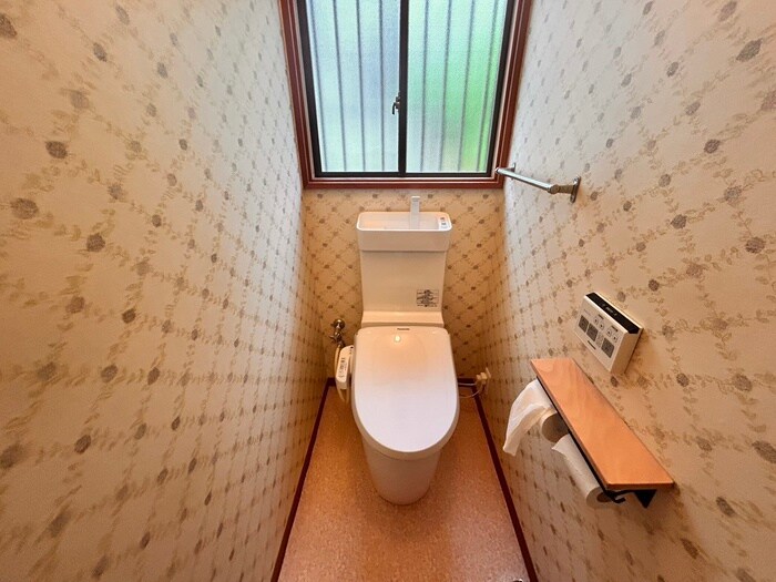 物件内観写真14　(トイレ)