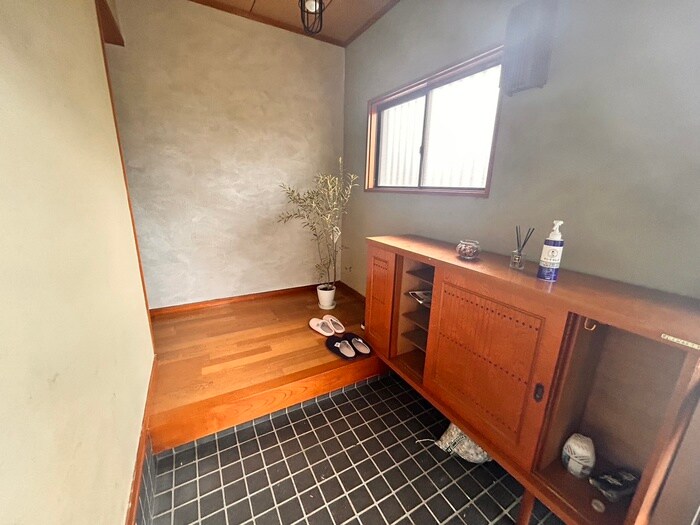 物件内観写真22　(玄関)