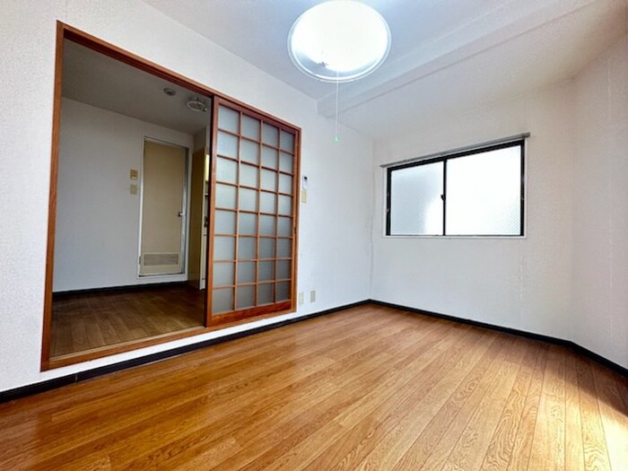 物件内観写真7　(居室)