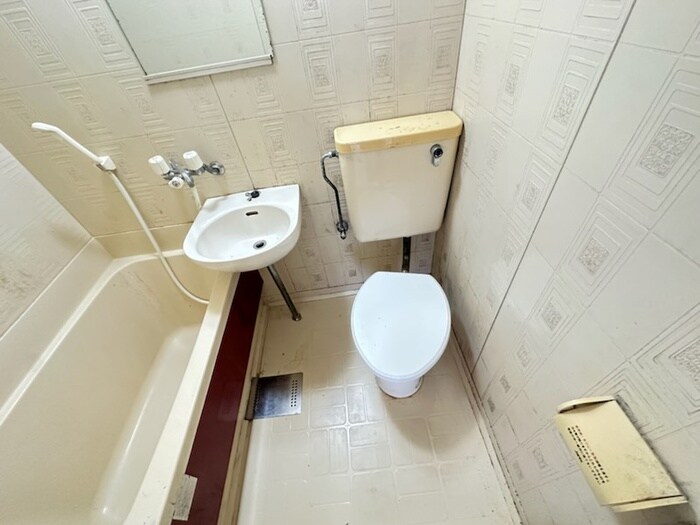 物件内観写真8　(トイレ)