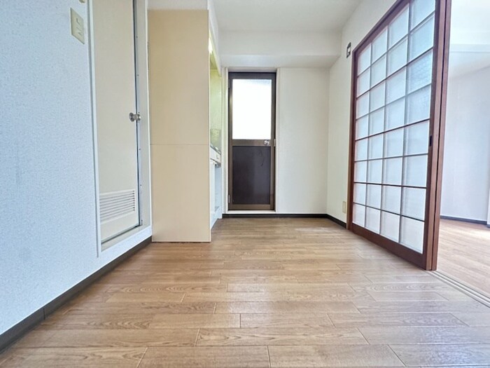 物件内観写真14　(廊下)