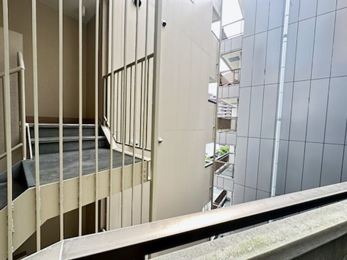 物件内観写真22　(室内からの展望)