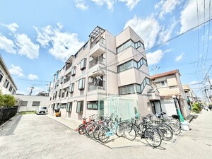 アンビエント　マツダ外観写真
