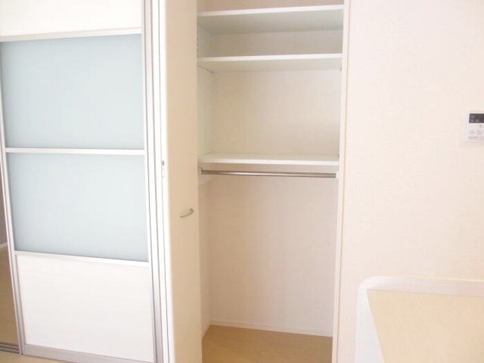 物件内観写真13　(収納)