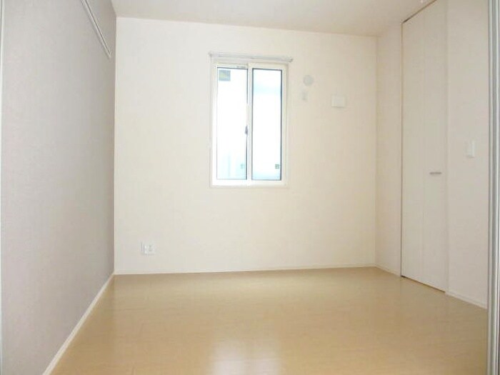 物件内観写真16　(居室)