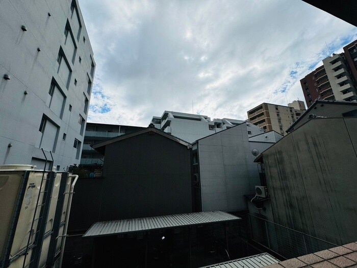 物件内観写真13　(室内からの展望)