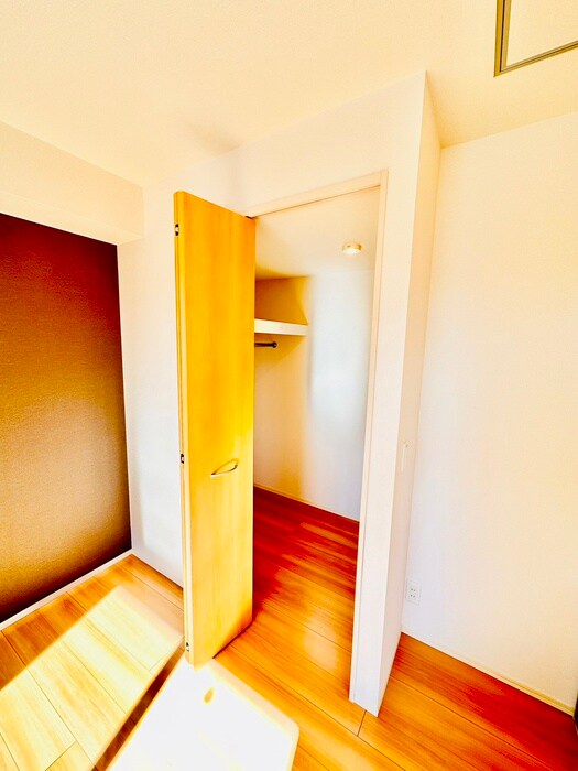 物件内観写真12　(収納)