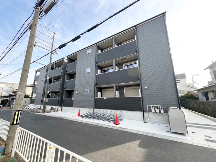 物件外観写真1　(外観写真)