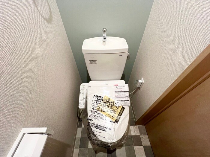 物件内観写真12　(トイレ)