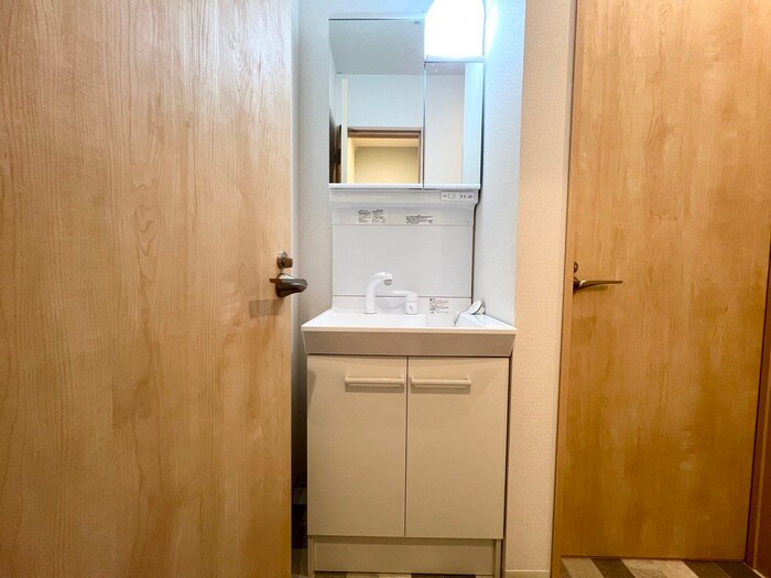 物件内観写真13　(洗面)