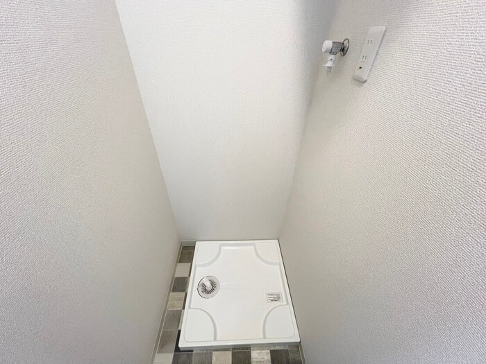 物件内観写真14　(洗濯機置場)