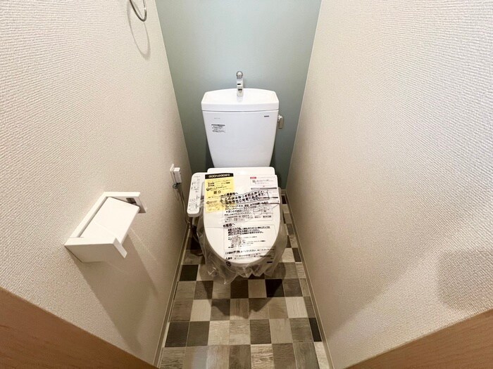 物件内観写真16　(トイレ)