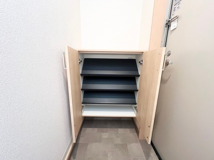 物件内観写真17　(靴箱)