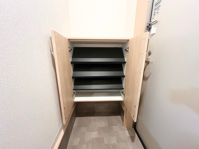 物件内観写真17　(靴箱)