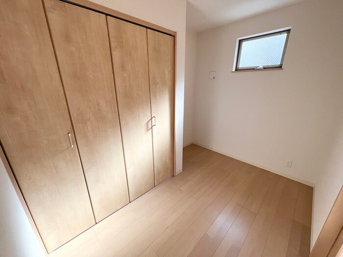 物件内観写真18　(居室)