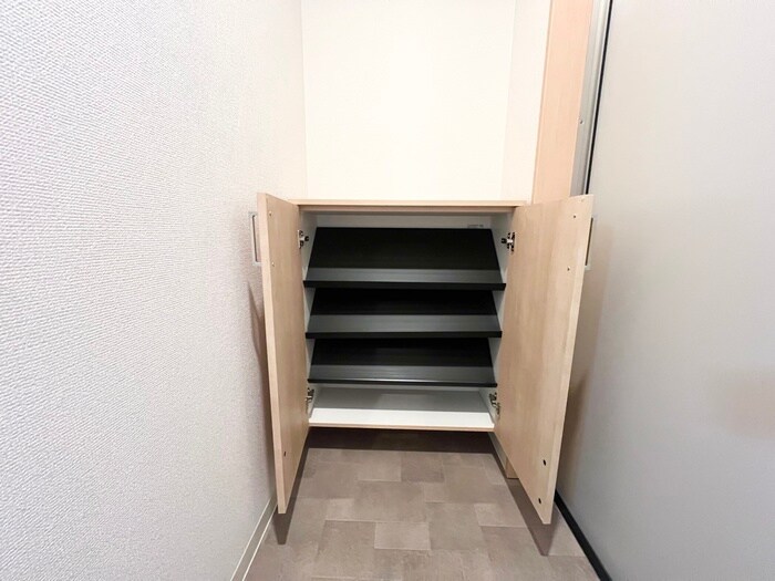物件内観写真19　(靴箱)