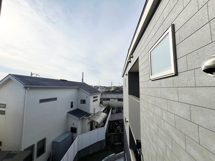 物件内観写真22　(室内からの展望)