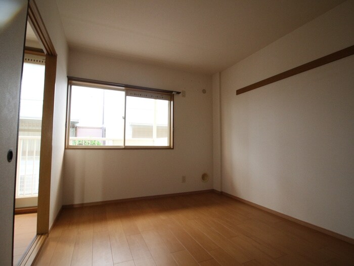 物件内観写真6　(居室)