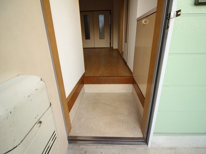 物件内観写真15　(玄関)