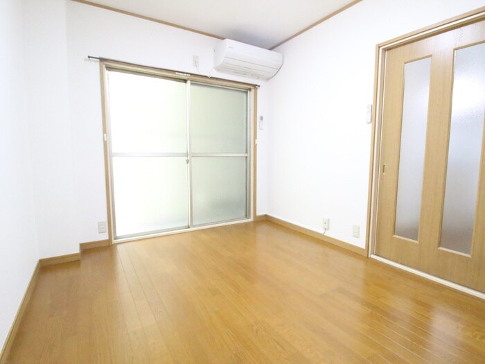 物件内観写真14　(居室)