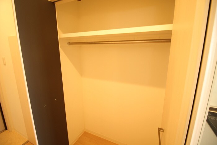 物件内観写真8　(収納)