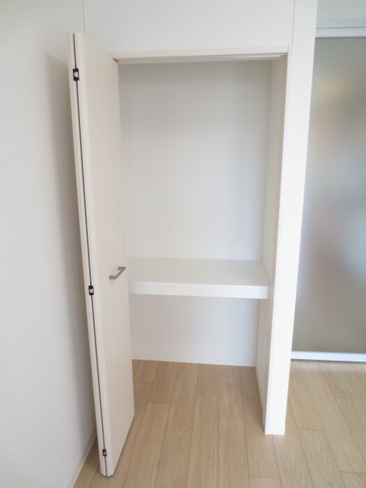 物件内観写真13　(収納)