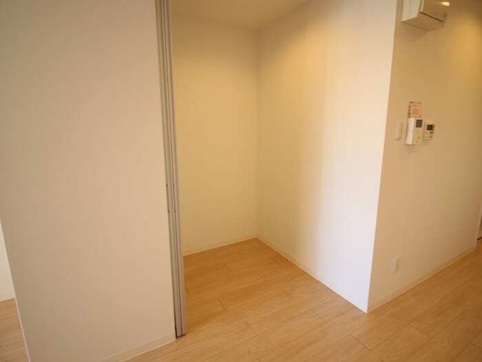 物件内観写真14　(居室)