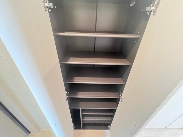 物件内観写真17　(靴箱)