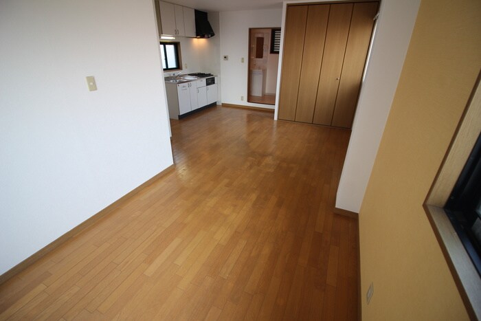 物件内観写真11　(居室)