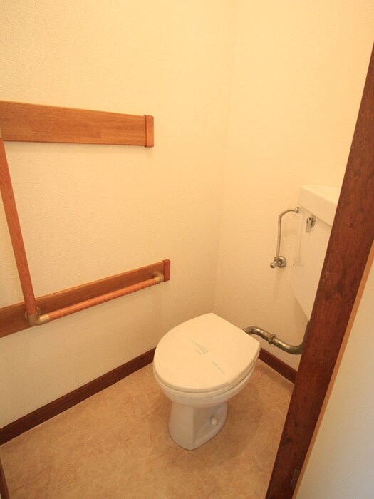 物件内観写真10　(トイレ)