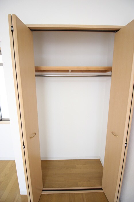 物件内観写真15　(収納)