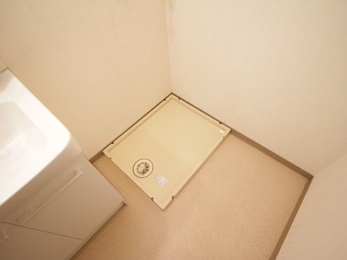 物件内観写真17　(洗濯機置場)