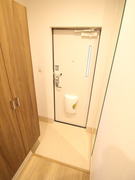 物件内観写真17　(玄関)