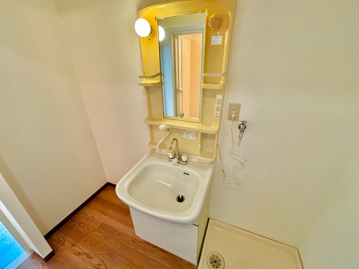 物件内観写真11　(洗面)