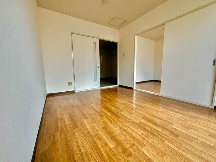 物件内観写真18　(居室)