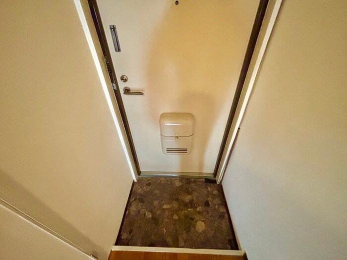 物件内観写真19　(玄関)