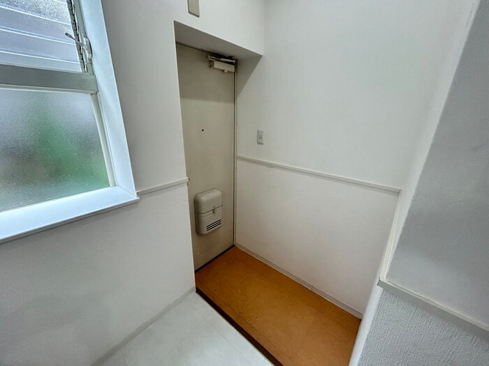 物件内観写真19　(玄関)