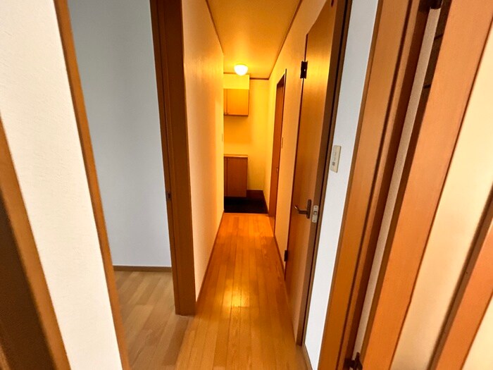 物件内観写真19　(廊下)