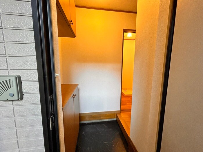 物件内観写真22　(玄関)